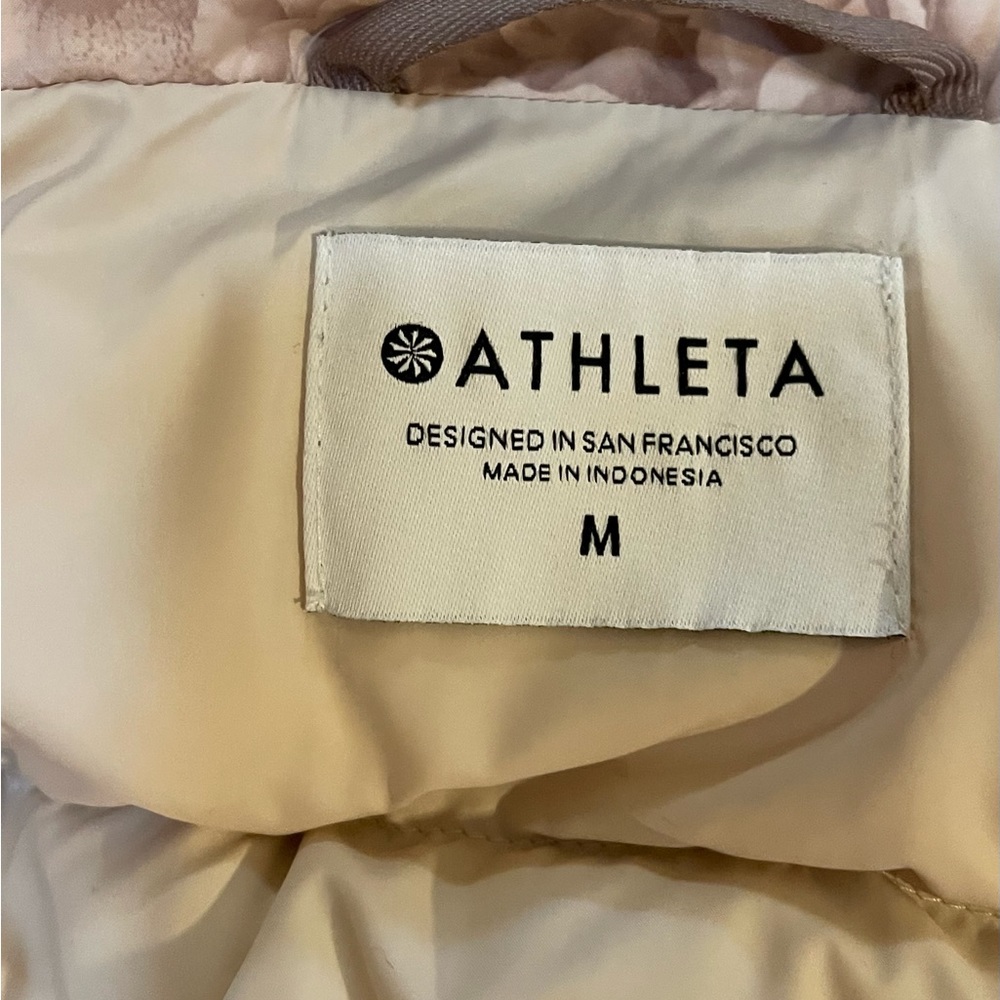 Athleta Downtown Printed Puffer Jacket - Picture 6 of 8